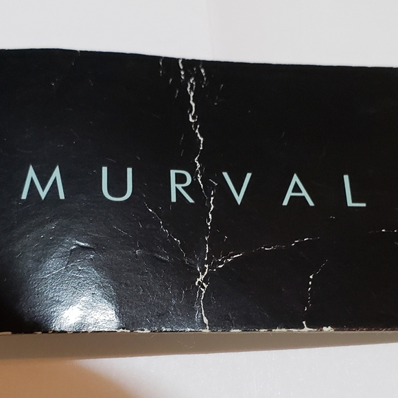 NWT Cream & Black Wristlet w/Chain - Picture 6 of 9